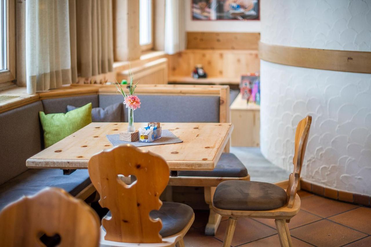Hotel Frickhof San Leonardo in Passiria Dış mekan fotoğraf